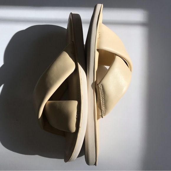 A New Day Daisy Crossband Slide Sandals Tan Cream Comfort Size 5.5 - Picture 10 of 17